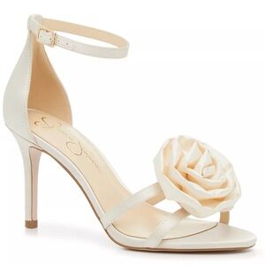 Jessica Simpson Cream Rosette Heels